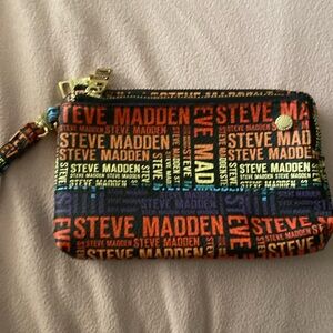 Steve Madden wristlet